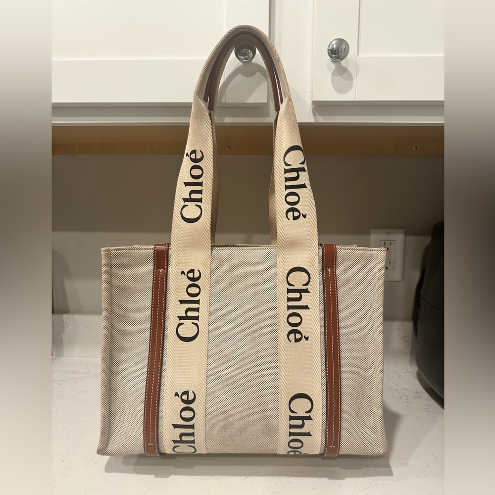 Medium Chloe Woody Tote